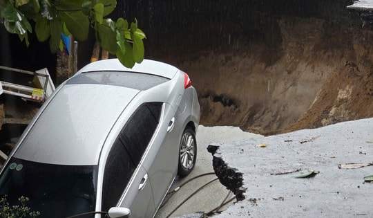 Đà Nẵng: Nguyên nhân ban đầu xuất hiện hố tử thần 'nuốt' xe ô tô