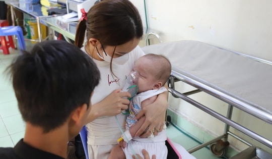 TPHCM ghi nhận nhiều ca tay chân miệng nặng, tác nhân EV71 tái xuất