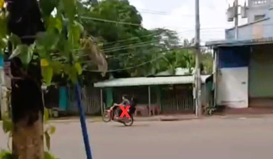 Xử phạt thanh niên bốc đầu, nẹt pô vì 'thích thể hiện'