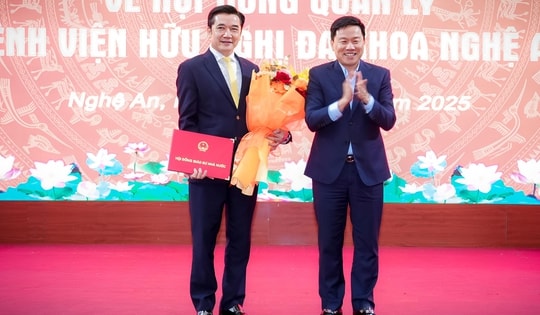 Bệnh viện Hữu nghị Đa khoa Nghệ An vinh danh Phó Giáo sư, Tiến sĩ, Bác sĩ Quế Anh Trâm