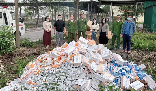 Tiêu hủy lượng lớn thuốc chữa bệnh không rõ xuất xứ