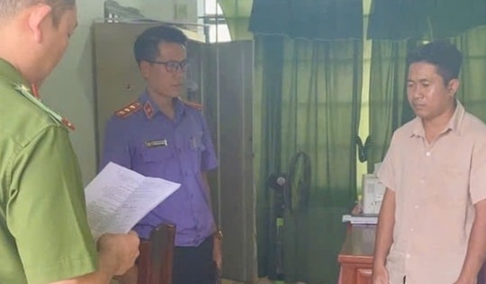 Bắt khẩn cấp một cán bộ mặt trận chiếm đoạt 500 triệu tiền cứu trợ lũ ở Lâm Đồng