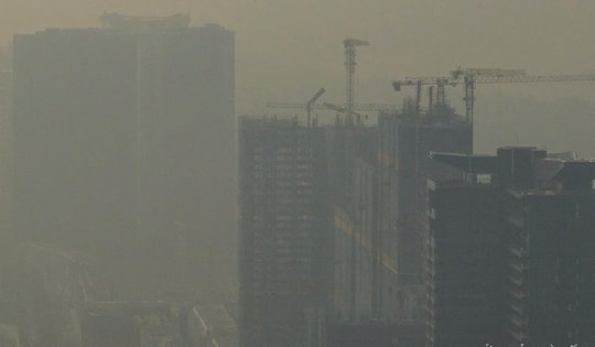 Vì sao bụi mịn ở Hà Nội tăng cao, có thời điểm là thành phố ô nhiễm nhất thế giới?