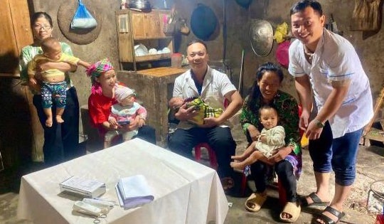 Tuyên Quang ‘gỡ nút thắt’ tiêm chủng ở vùng cao