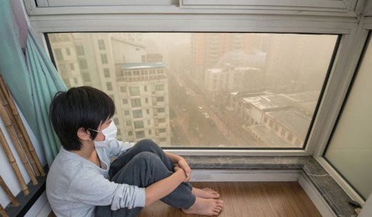 Vì sao không khí trong nhà cũng ô nhiễm và cách cải thiện