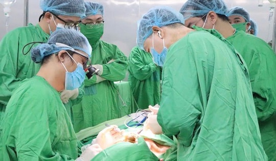 Bệnh viện thứ 2 cả nước thực hiện kỹ thuật vi phẫu tái tạo khuyết hổng lớn vùng hàm mặt