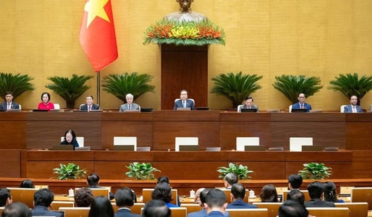 Kỳ họp Quốc hội thứ 10: Đột phá thể chế, an sinh xã hội và chiến lược sức khỏe toàn dân