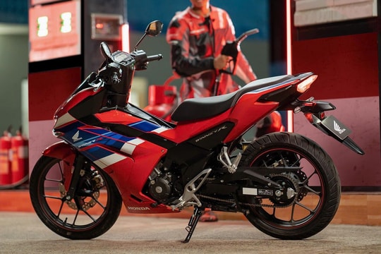 Bảng giá xe máy Winner R mới nhất tháng 12/2025