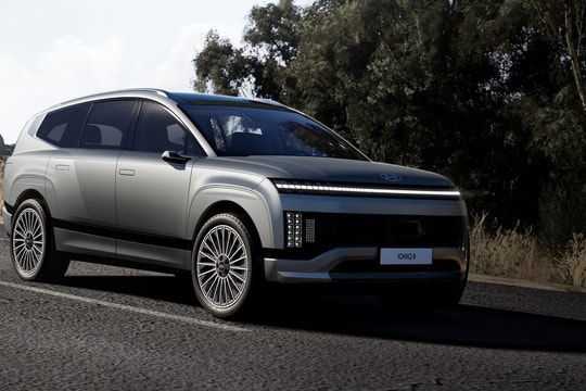 Ô tô Hàn Quốc ồ ạt giảm giá trước áp lực xe điện Trung Quốc