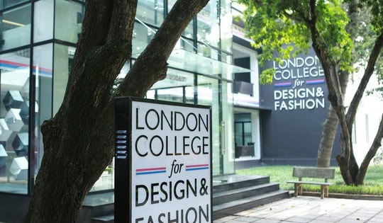 Trường xin lỗi vì bằng đại học không được công nhận ở Việt Nam