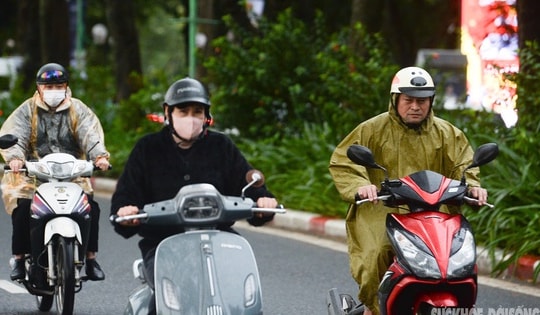 Không khí lạnh mạnh gây mưa lớn và rét buốt cho miền Bắc, miền Trung