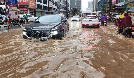 Hà Nội chi hơn 5.500 tỷ đồng làm công trình khẩn cấp chống úng ngập