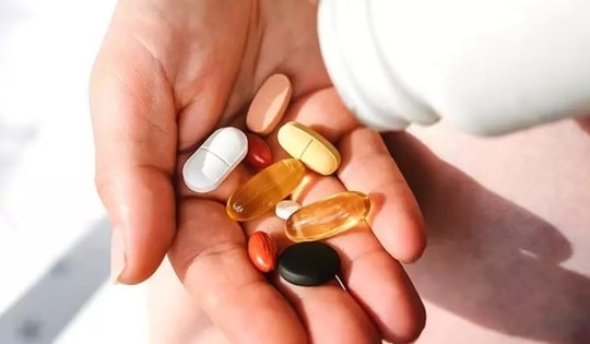 Ai được hưởng lợi từ việc uống vitamin tổng hợp mỗi ngày?