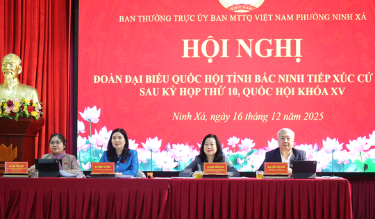 Bộ trưởng Bộ Y tế Đào Hồng Lan cùng đoàn ĐBQH Bắc Ninh tiếp xúc cử tri phường Ninh Xá