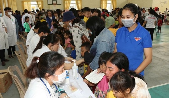 TP Huế: Đảm bảo mọi người dân được tiếp cận dịch vụ y tế cơ bản, góp phần giảm nghèo bền vững