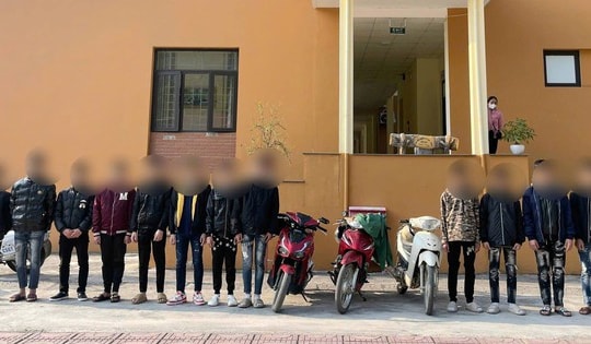 Phạt hơn 90 triệu, tạm giữ 13 xe mô tô của nhóm thanh thiếu niên vi phạm giao thông