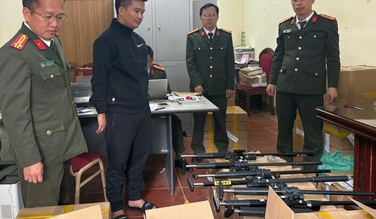 Vạch trần đường dây ngụy trang 'dụng cụ thông bồn cầu' để mua bán vũ khí quân dụng