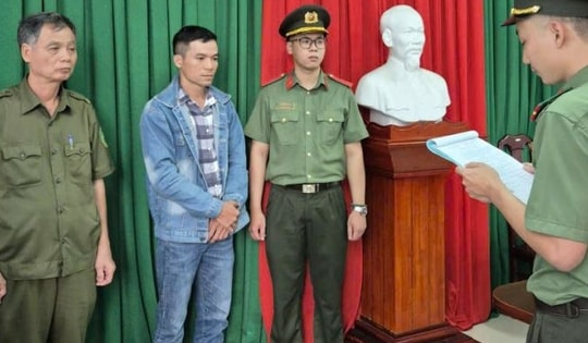 Bị bắt sau 7 năm vì mang súng vào rừng săn bắn thú