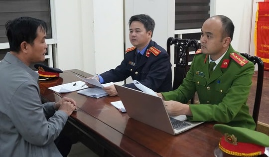 Mua bán hóa đơn che giấu nguồn gốc khoáng sản khai thác vượt phép, 6 bị can bị khởi tố