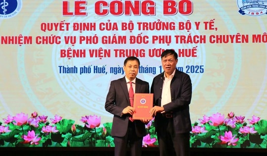 Bộ Y tế bổ nhiệm Phó Giám đốc phụ trách chuyên môn Bệnh viện Trung ương Huế