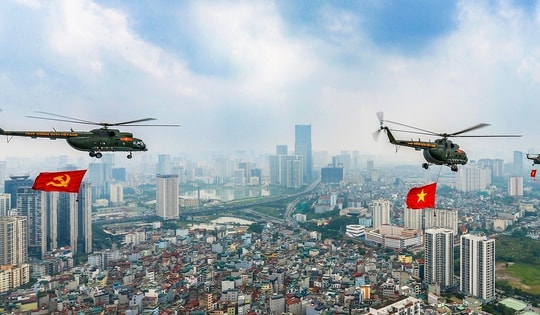 Nửa thế kỷ giữ bình yên cho vùng trời Tổ quốc của Không quân 916