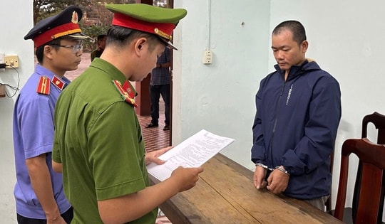 Khởi tố người chồng sát hại vợ vì bị từ chối ly hôn