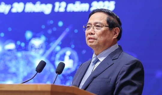 Thủ tướng: Phát triển kinh tế số, xã hội số là động lực cốt lõi để đạt tăng trưởng 2 con số