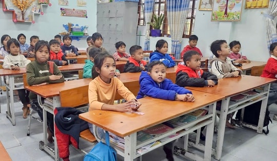 Vụ 40 học sinh nhập viện: Quảng Trị bố trí ăn, ở cho học sinh sau khi xử lý cán bộ liên quan