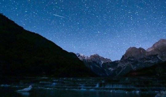 Mưa sao băng Ursids đạt cực đại vào đêm nay