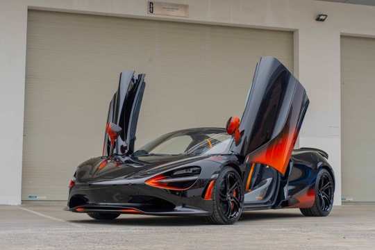 Lớp sơn 4,5 tỷ đồng và hiệu ứng thị giác trên McLaren 750S Spider