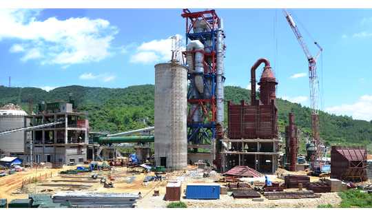 Xi măng Hồng Phong bị xử lý vi phạm chứng khoán