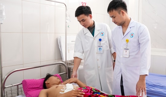 Kích hoạt báo động đỏ cứu bệnh nhân 14 tuổi vỡ gan do tai nạn giao thông