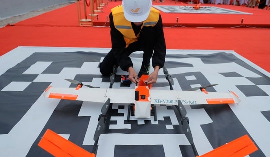 Bệnh viện đầu tiên thí điểm dùng thiết bị bay không người lái vận chuyển bệnh phẩm, thuốc