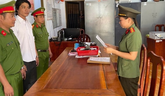 Gã bơm xe có hành vi dâm ô với nữ sinh nhỏ tuổi