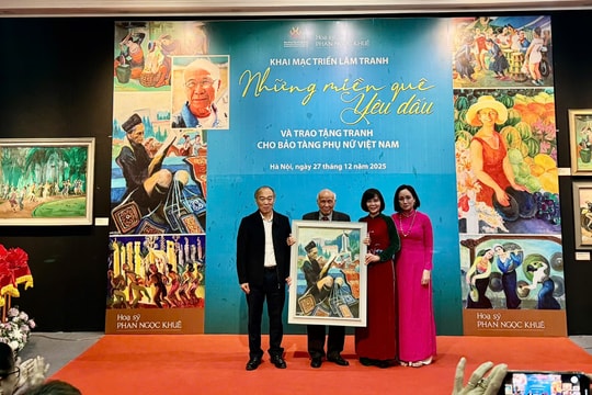 Triển lãm tranh 'Những miền quê yêu dấu' tôn vinh vẻ đẹp văn hóa làng quê Việt