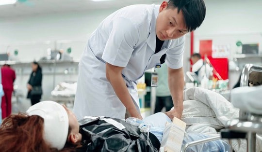 Bác sĩ Bạch Mai, Việt Đức theo dõi sát sao sức khoẻ 9 nạn nhân vụ tai nạn thảm khốc ở Lào Cai