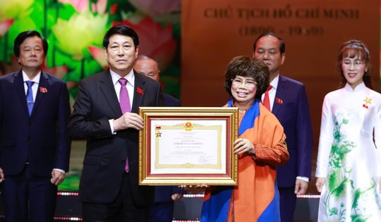 Công ty TH vinh dự nhận danh hiệu Anh hùng Lao động tại Đại hội Thi đua yêu nước