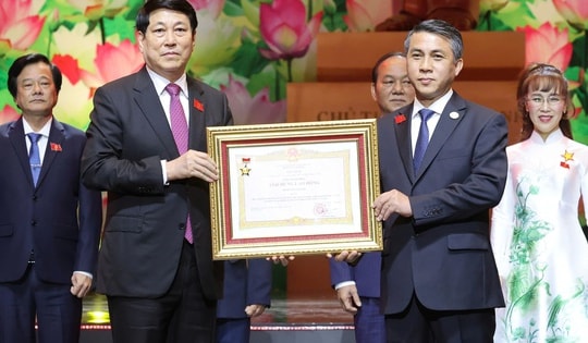 Bệnh viện Chợ Rẫy lần thứ 2 được trao tặng Danh hiệu Anh hùng Lao động