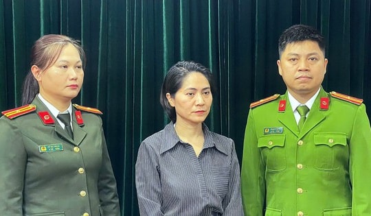 Khởi tố giám đốc công ty tổ chức show diễn "Về đây bốn cánh chim trời"