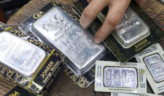 Tỷ phú Elon Musk cảnh báo rủi ro với bạc