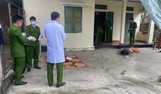 Không chấp nhận ly hôn, chồng chém chết vợ và cháu trai rồi nhảy lầu tự tử