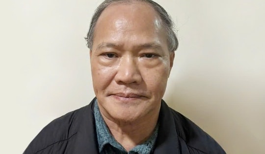 Cựu Thứ trưởng Bộ NNPTNT Hoàng Văn Thắng nhận 50.000 USD nhận dịp lễ, Tết