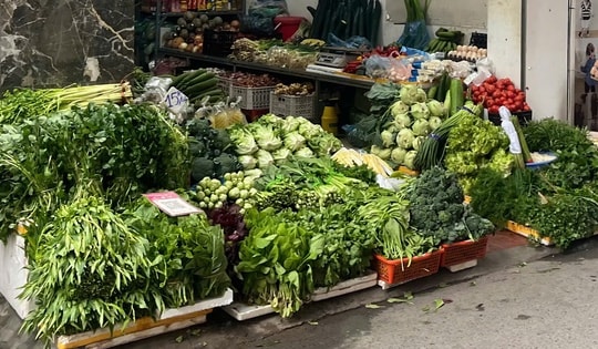 Giá rau xanh hạ nhiệt, người tiêu dùng 'dễ thở' dịp cuối năm