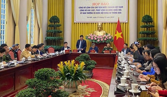 Công bố Lệnh của Chủ tịch nước về 14 luật và 1 pháp lệnh vừa được Quốc hội, UBTVQH thông qua