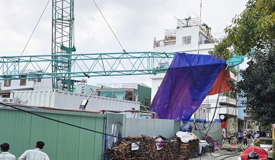 Nguyên nhân cần cẩu bất ngờ gãy đổ giữa trung tâm Đà Nẵng