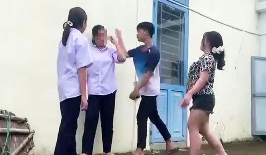 Vụ nữ sinh bị đánh hội đồng ở Đà Nẵng: Gia đình mời chuyên viên tâm lý hỗ trợ