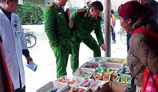 Tuyên Quang: Nâng cao vai trò y tế cơ sở trong phòng, chống dịch dịp Tết Dương lịch