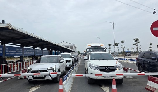 Tăng cường thêm phà phục vụ du khách du lịch Cát Bà dịp nghỉ lễ