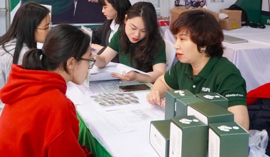 Nhiều trường công bố mức học phí đại học 2026, thí sinh cần biết