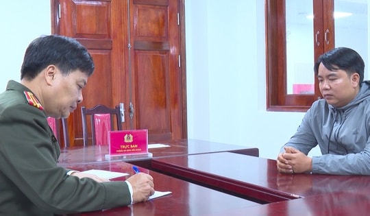 Băng nhóm tổ chức cho người khác xuất cảnh trái phép